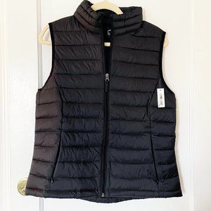 NWT Amazon Essentials Women’s Lightweight Black Puffer Vest